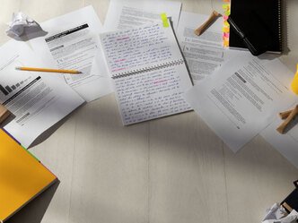 How to Write a Research Paper | A Beginner's Guide