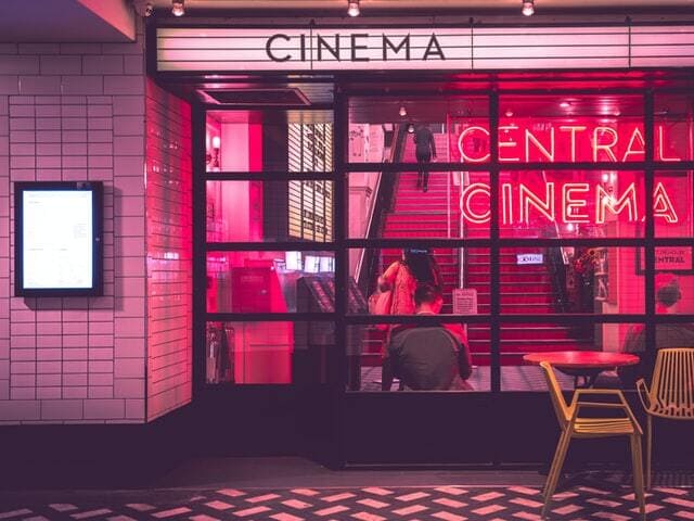 Analyse PESTEL du marché du cinéma